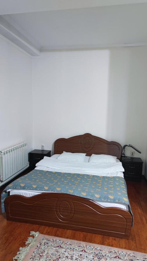 Bishkek Villa Hotel Ngoại thất bức ảnh