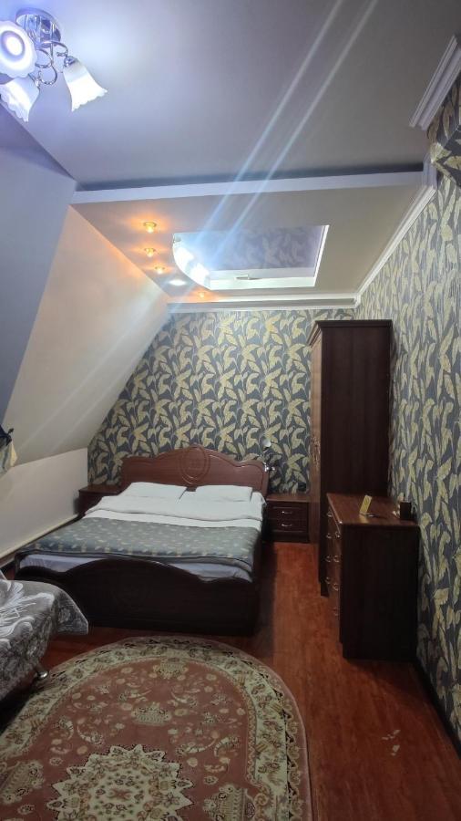 Bishkek Villa Hotel Ngoại thất bức ảnh