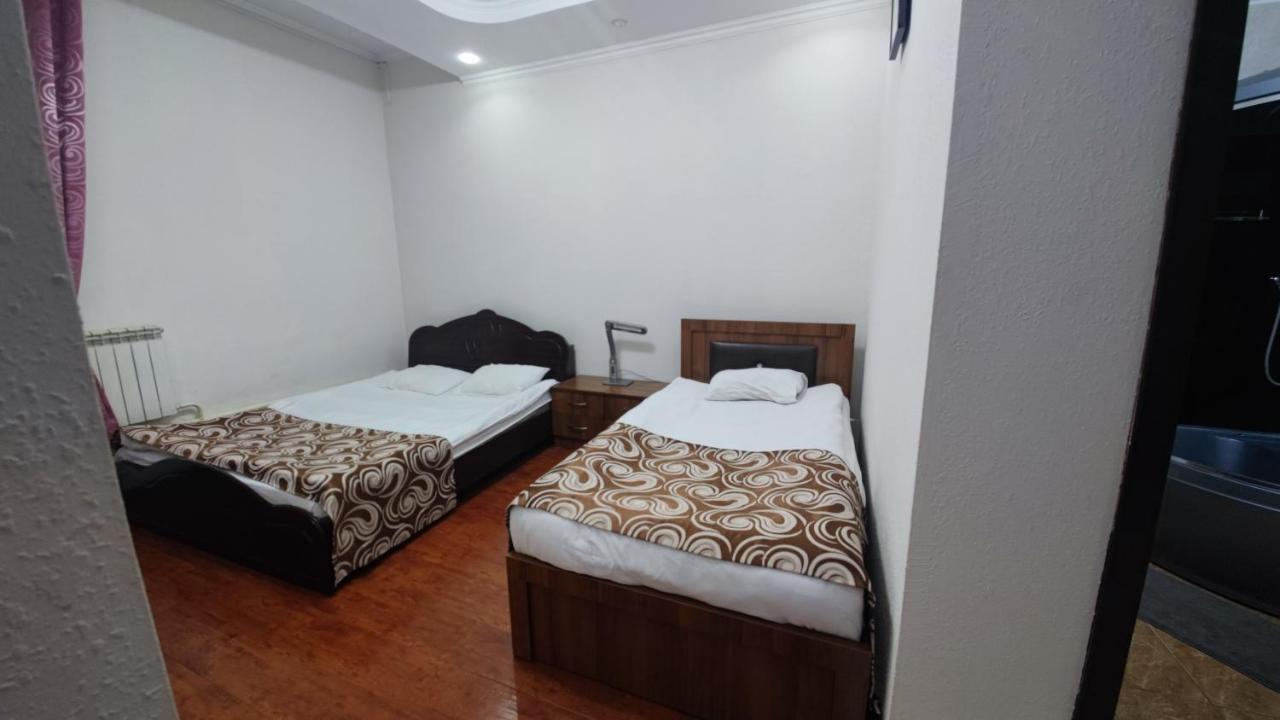 Bishkek Villa Hotel Ngoại thất bức ảnh