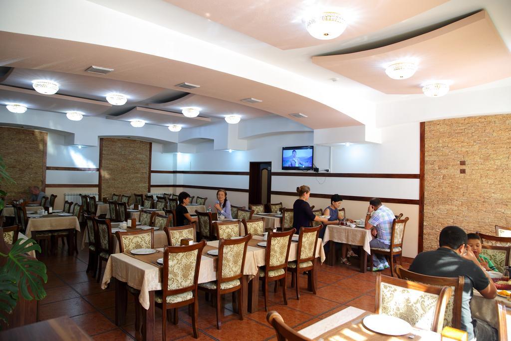 Bishkek Villa Hotel Ngoại thất bức ảnh
