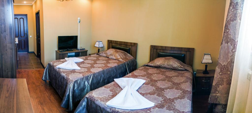 Bishkek Villa Hotel Ngoại thất bức ảnh