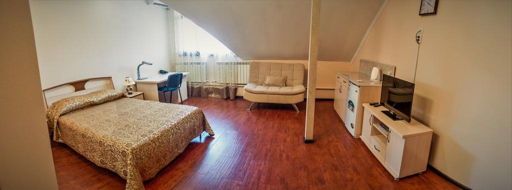 Bishkek Villa Hotel Ngoại thất bức ảnh