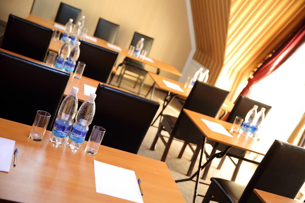 Bishkek Villa Hotel Ngoại thất bức ảnh