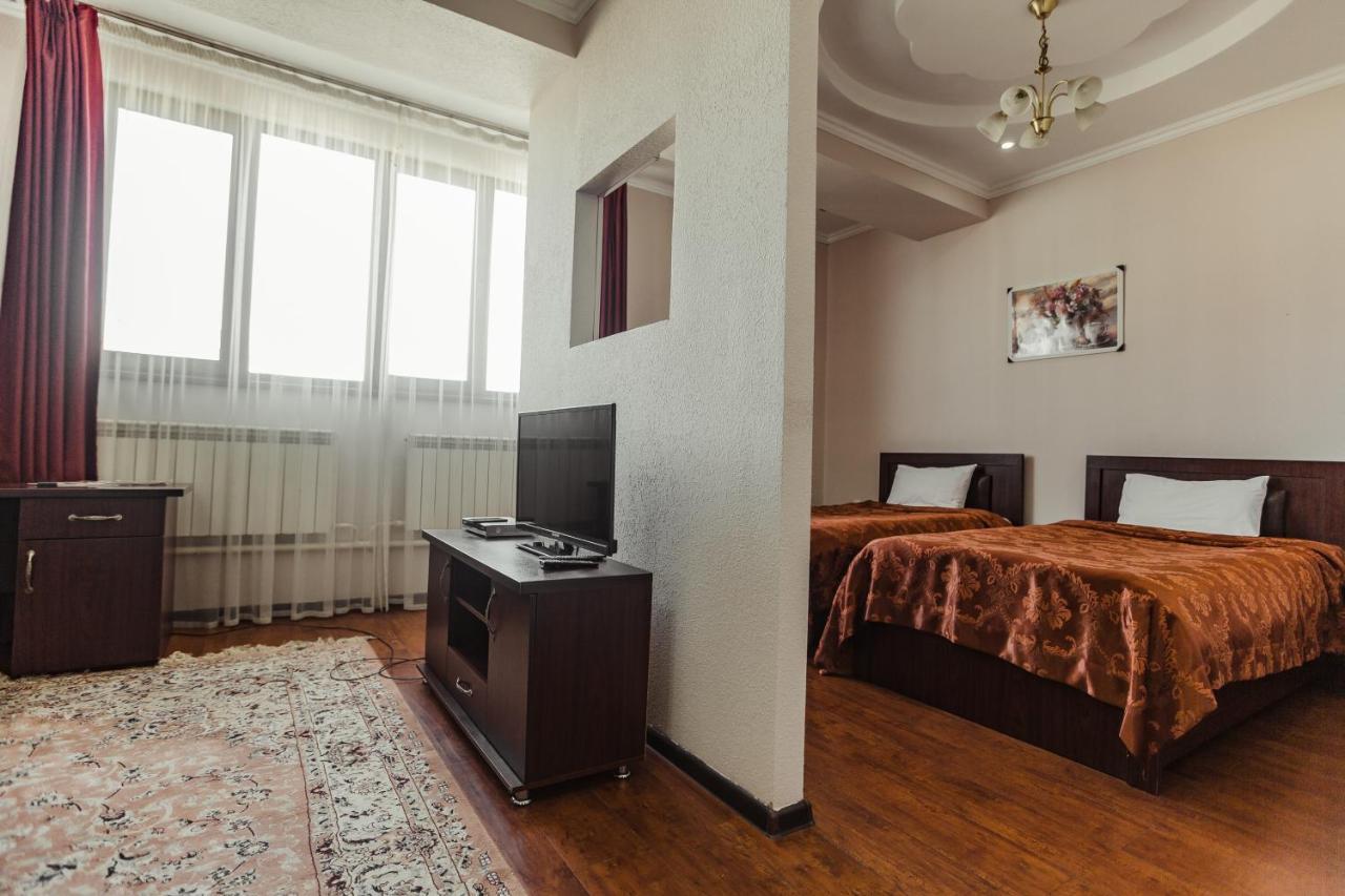 Bishkek Villa Hotel Ngoại thất bức ảnh